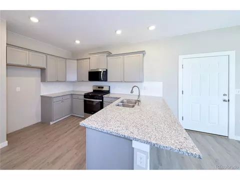 21854 E 9th Pl, Aurora, CO 80018 photo 6