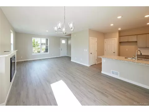 21854 E 9th Pl, Aurora, CO 80018 photo 5