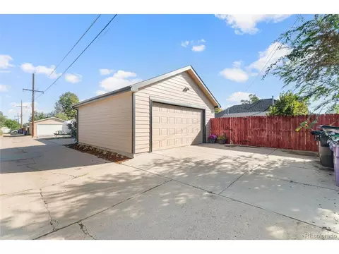2333 Quebec St, Denver, CO 80207 photo 28