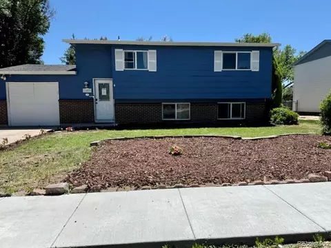 1059 Western Dr, Colorado Springs, CO 80915