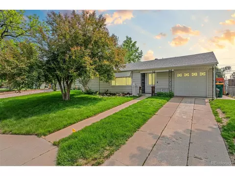 1010 Hanover St, Aurora, CO 80010