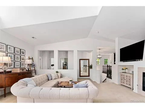 8099 E 28th Pl, Denver, CO 80238 photo 6