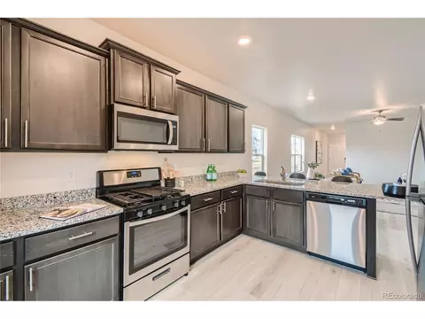 394 Spruce St, Bennett, CO 80102 photo 12