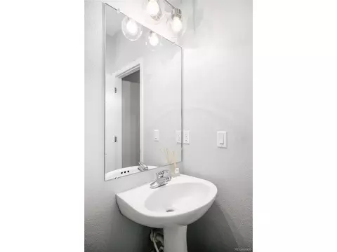 8272 E 29th Pl, Denver, CO 80238 photo 11