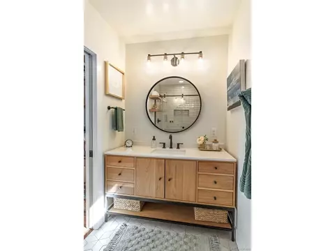 Bath - 2670 Grape St, Denver, CO 80207 photo 1 of 4