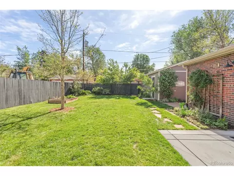 Exterior - 2670 Grape St, Denver, CO 80207 photo 5 of 7