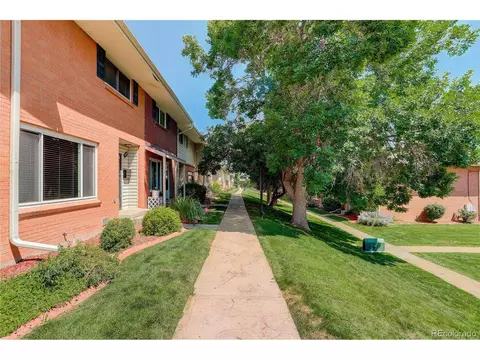 9237 E Nassau Ave, Denver, CO 80237 photo 2