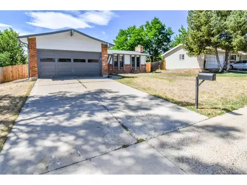 6888 W Roxbury Ave, Littleton, CO 80128