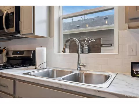 Kitchen - 441 Gila Trl, Ault, CO 80610 photo 5 of 5