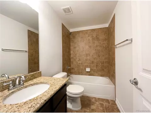 Bath - 745 Mount Massive St, Berthoud, CO 80513 photo 7 of 7