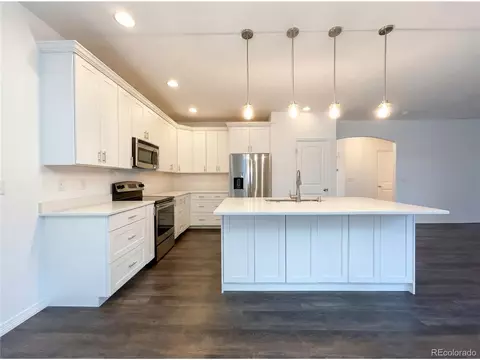 Kitchen - 745 Mount Massive St, Berthoud, CO 80513 photo 5 of 6