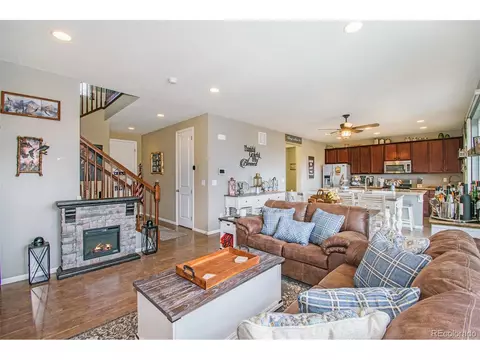 19130 E Pacific Pl, Aurora, CO 80013 photo 4