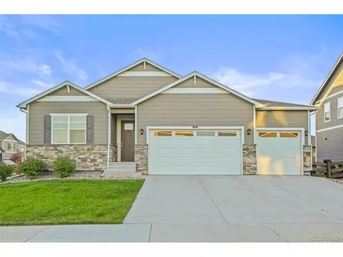 233 Coyote St, Bennett, CO 80102
