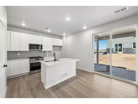 Kitchen - 22795 E 47th Ave, Aurora, CO 80019 photo 3 of 4