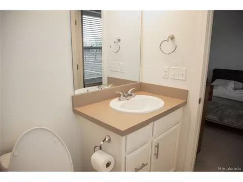 9841 E 56th Pl, Denver, CO 80238 photo 16