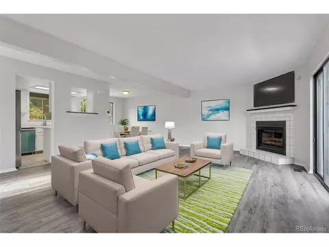 18 S Nome St #D, Aurora, CO 80012