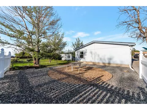 570 1st St, Bennett, CO 80102 photo 3