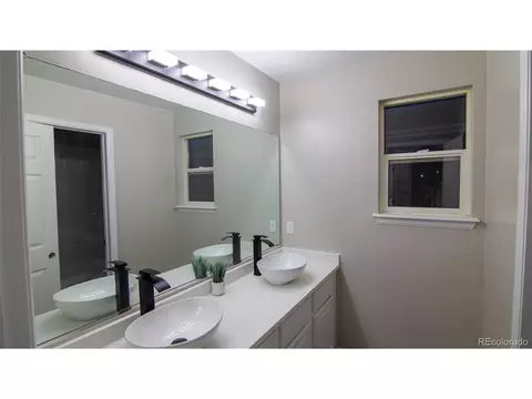 19130 E 43rd Ave, Denver, CO 80249 photo 18