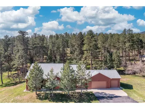 4610 Mohawk Dr, Larkspur, CO 80118