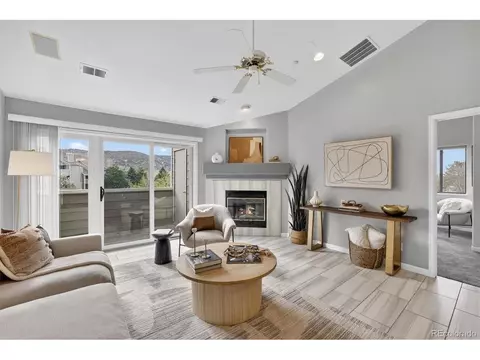 7394 S Alkire St #301, Littleton, CO 80127