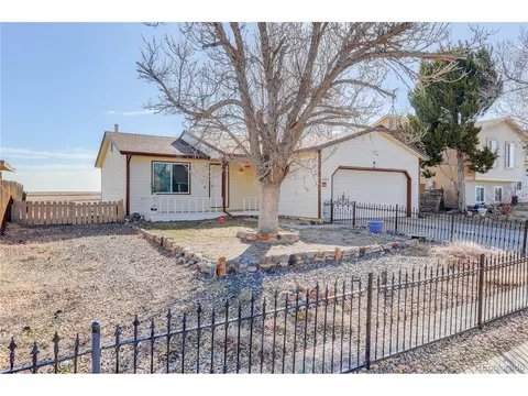 1828 S Genoa St, Aurora, CO 80017