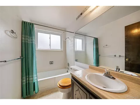 12993 Elgin Pl, Denver, CO 80239 photo 10