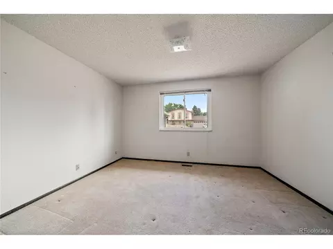 12993 Elgin Pl, Denver, CO 80239 photo 9