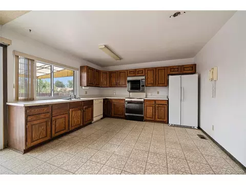 12993 Elgin Pl, Denver, CO 80239 photo 7