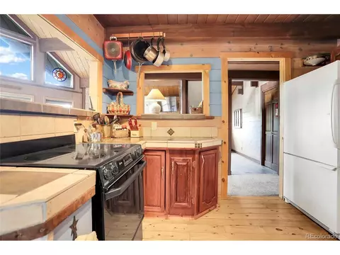 Kitchen - 574 Gcr 286, Kremmling, CO 80459 photo 4 of 4