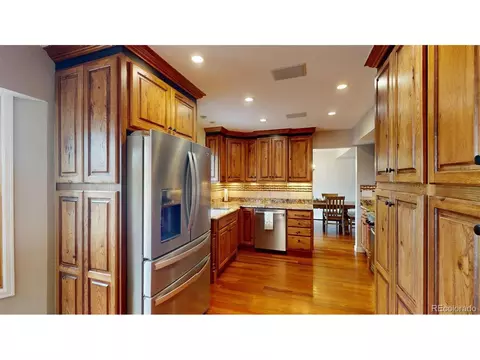 6278 Euclid Ave, Centennial, CO 80111 photo 9