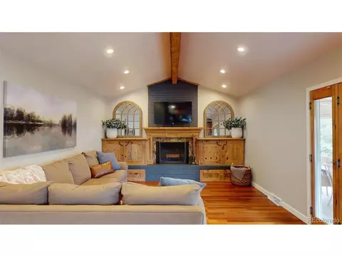 6278 Euclid Ave, Centennial, CO 80111 photo 2