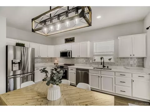 Kitchen - 5152 E 119th Ct, Thornton, CO 80233 photo 3 of 4