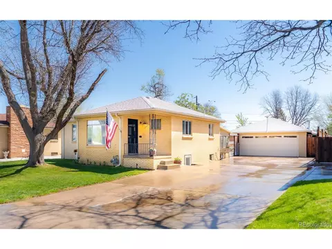 2548 S Zurich Ct, Denver, CO 80219