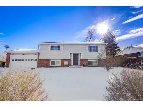 7432 W 76th Ave, Arvada, CO 80003