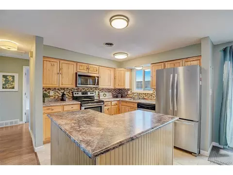 7432 W 76th Ave, Arvada, CO 80003 photo 4