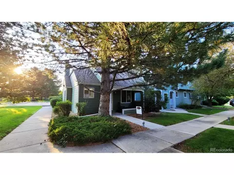 1911 S Balsam St, Lakewood, CO 80227