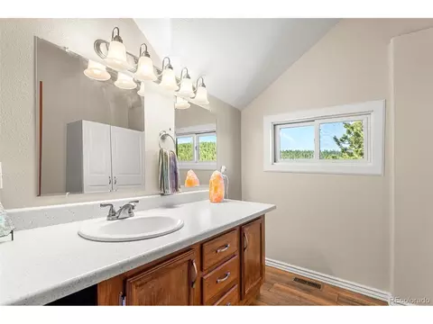 Bath - 563 Pine Cone Cir, Ward, CO 80481 photo 4 of 4