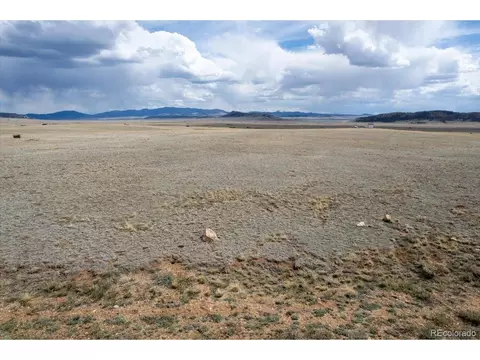 9744 Clear Creek Rd, Lake George, CO 80827