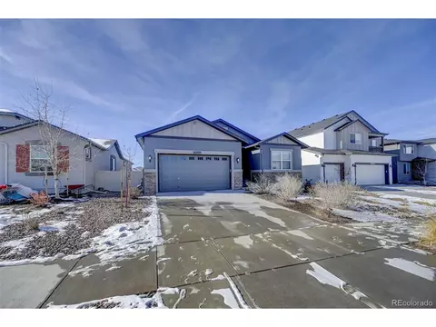 6717 Cumbre Vista Way, Colorado Springs, CO 80924