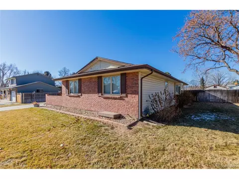 8593 Gray Ct, Arvada, CO 80003 photo 3