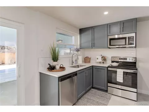 5715 E 11th Ave, Denver, CO 80220 photo 9