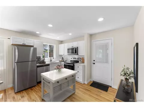 3401 Cherry St, Denver, CO 80207 photo 15