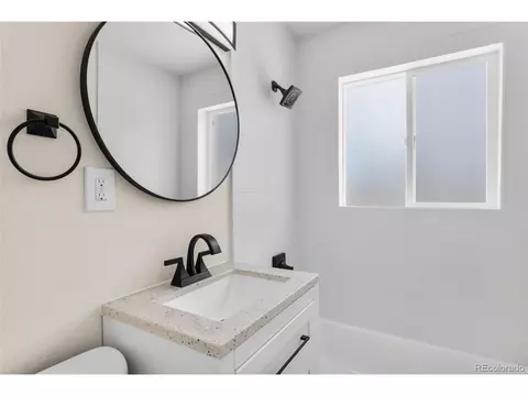 3401 Cherry St, Denver, CO 80207 photo 25