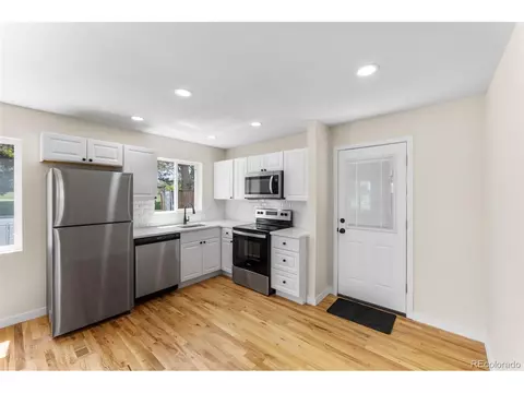 3401 Cherry St, Denver, CO 80207 photo 16