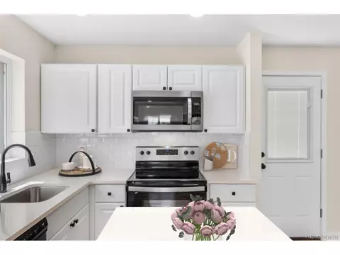3401 Cherry St, Denver, CO 80207 photo 22