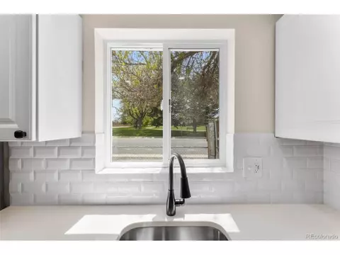 3401 Cherry St, Denver, CO 80207 photo 21