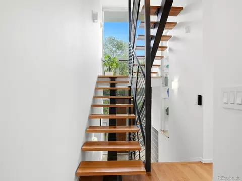 Entry Way - 471 24th St, Denver, CO 80205 photo 4 of 8