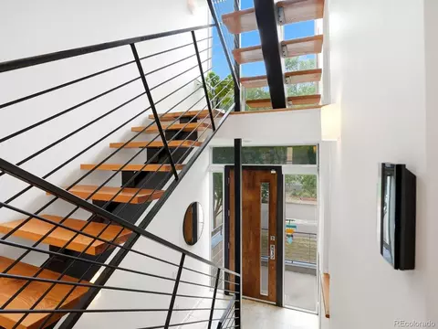 Entry Way - 471 24th St, Denver, CO 80205 photo 2 of 8