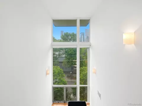 Entry Way - 471 24th St, Denver, CO 80205 photo 6 of 8