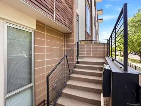 Exterior - 471 24th St, Denver, CO 80205 photo 3 of 4
